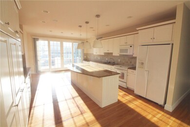 21 Hoover Rd, Middletown, RI 02842 - photo 6