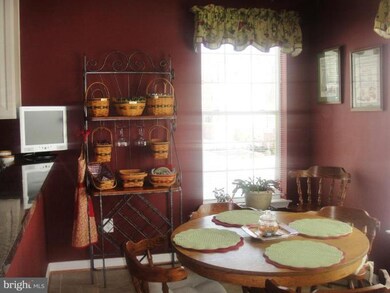 8615 Fluttering Leaf Trail unit 202, Odenton, MD 21113 - photo 4