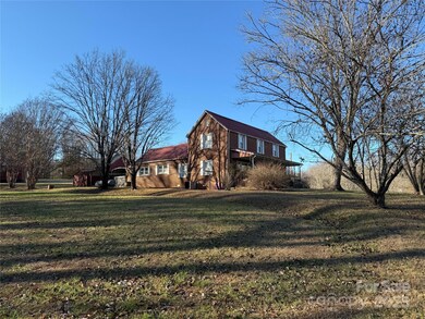 6496 U S 221, Marion, NC 28752 - photo 5