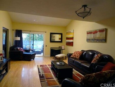 Living room giving to a charming enclosed and priv