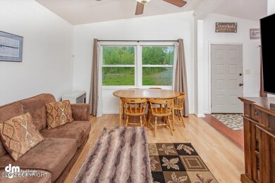 04-Living Room_DMD_7333