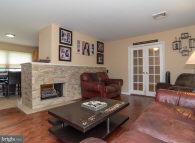 117 Gable Hill Rd, Levittown, PA 19057 - photo 7