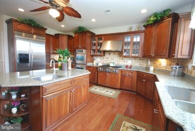 16544 Goldencrest Cir, Purcellville, VA 20132 - photo 5