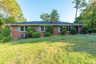 70 Taft Ave, Asheville, NC 28803 - photo 3