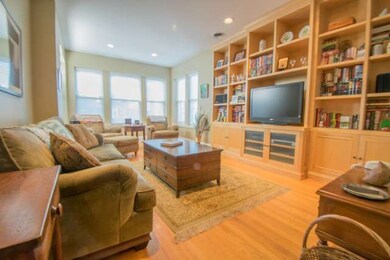 1616 W Rascher Ave unit 3W, Chicago, IL 60640 - photo 2