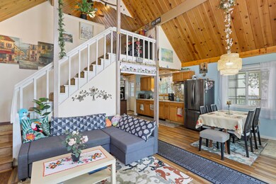 Living Room (2)
