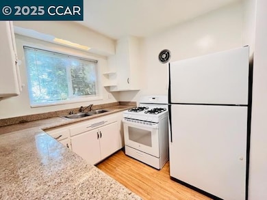 3523 Golden Gate Way unit 2, Lafayette, CA 94549 - photo 2