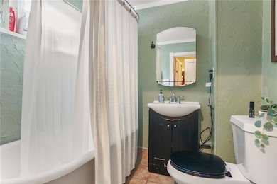 Bathroom-1614