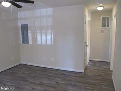 523 Circle Ln, Colonial Beach, VA 22443 - photo 4