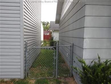 1925 7th Ave, Saint Albans, WV 25177 - photo 6