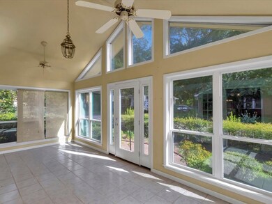 606 E Hospital St, Nacogdoches, TX 75961 - photo 5