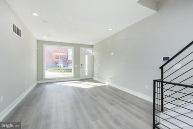 1250 N Hollywood St, Philadelphia, PA 19121 - photo 3