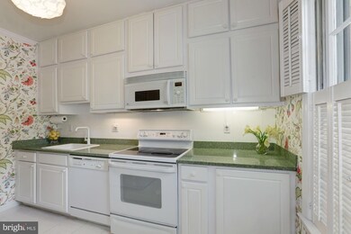 3521 Hamlet Place, Chevy Chase, MD 20815 - photo 6