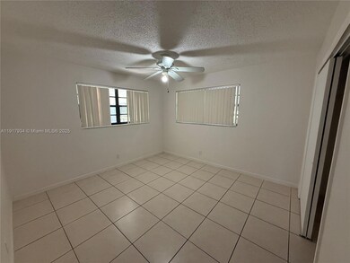 521 SW 9th St unit 2, Hallandale Beach, FL 33009 - photo 3