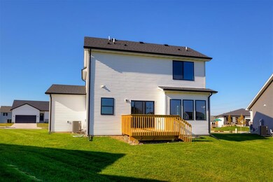 16619 Walnut Meadows Dr, Urbandale, IA 50323 - photo 4