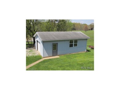 Detached Garage