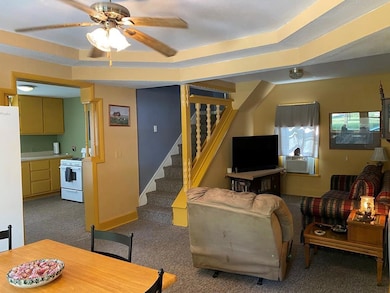 712 S Grove St, Yates Center, KS 66783 - photo 3