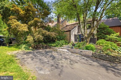 10905 Knights Bridge Ct, Reston, VA 20190 - photo 3