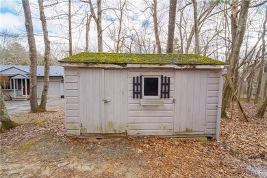 8 Saunders Brook Rd, Chepachet, RI 02814 - photo 4