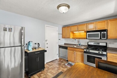 70 Mudge St unit 23, Lynn, MA 01902 - photo 6