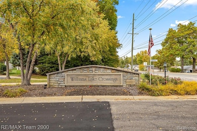 8165 Sequoia Ln unit 92, White Lake, MI 48386 - photo 4