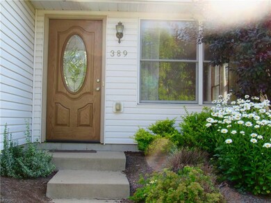 Landscaped  entrance to make it ur own.