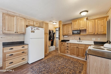 006_4303_beaver_creek_rd_kamas_hdr007_47