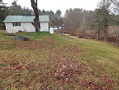 21 Clark Rd, Winchester, NH 03470 - photo 3