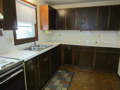 32 Forest Park Dr, Rochester, NH 03868 - photo 7