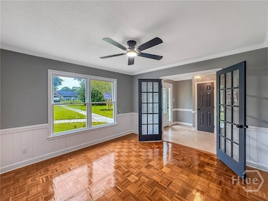 FLEX ROOM OR FORMAL LIVING ROOM