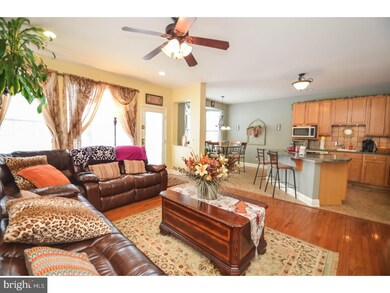 2912 Green Ct, Easton, PA 18040 - photo 2