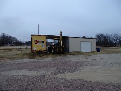 2905 Sandusky Rd, Whitesboro, TX 76273 - photo 5