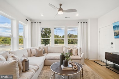 16104 Frederick Rd, Derwood, MD 20855 - photo 3