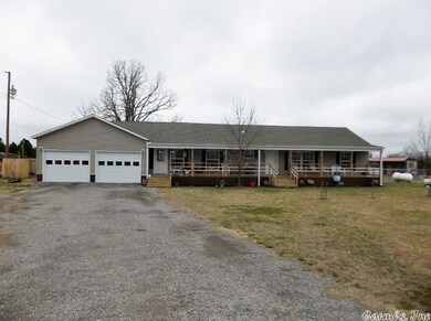 DWMH w/Large 34 x 34 Addition  58' Front Porch!