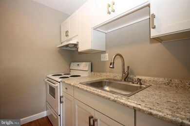 7493 Prince Charles Ct unit 10, Manassas, VA 20111 - photo 3