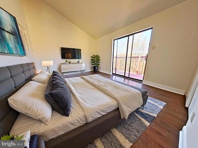 828 N 26th St unit 2, Philadelphia, PA 19130 - photo 3