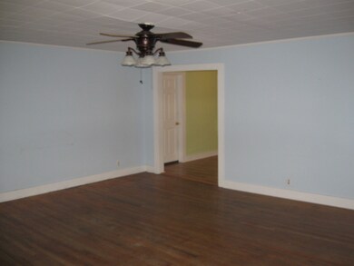 1312 Summer St, Manchester, TN 37355 - photo 6