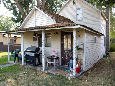 Rear porch (1024x768)