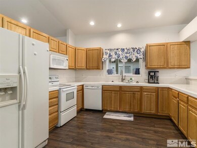 524 Wedge Ln, Fernley, NV 89408 - photo 7