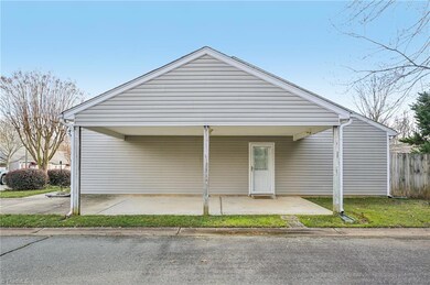 2431 Moran St unit C, Burlington, NC 27215 - photo 4