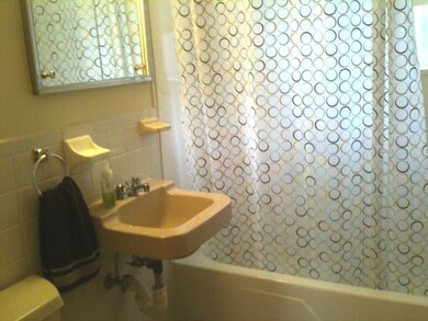 19 Gates St unit 3, Boston, MA 02127 - photo 4