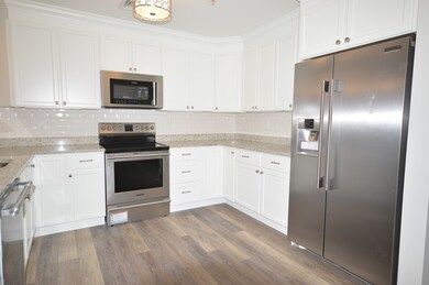 110 Main St unit 3, Amesbury, MA 01913 - photo 3