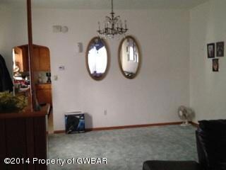 46 Farley Ln, Wilkes Barre, PA 18702 - photo 3
