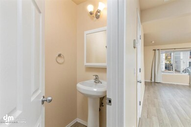 13-Half Bath 20201009-DW-8339
