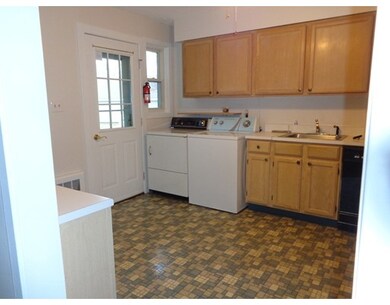 98 Andersen Rd unit 98, Chicopee, MA 01022 - photo 3