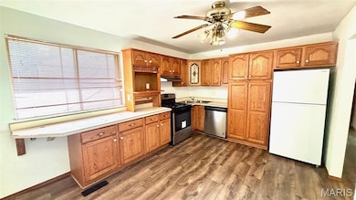 1252 Redman Blvd, Saint Louis, MO 63138 - photo 2