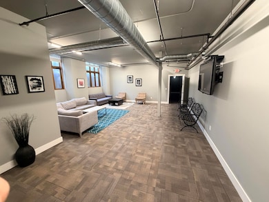 253 Prospect Ave NE unit 105, Grand Rapids, MI 49503 - photo 3