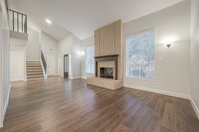 3919 Saratoga Dr, Houston, TX 77088 - photo 7