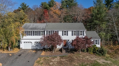 4 Elijah Hill Ln, Londonderry, NH 03053 - photo 2