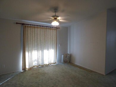 Dining/office area